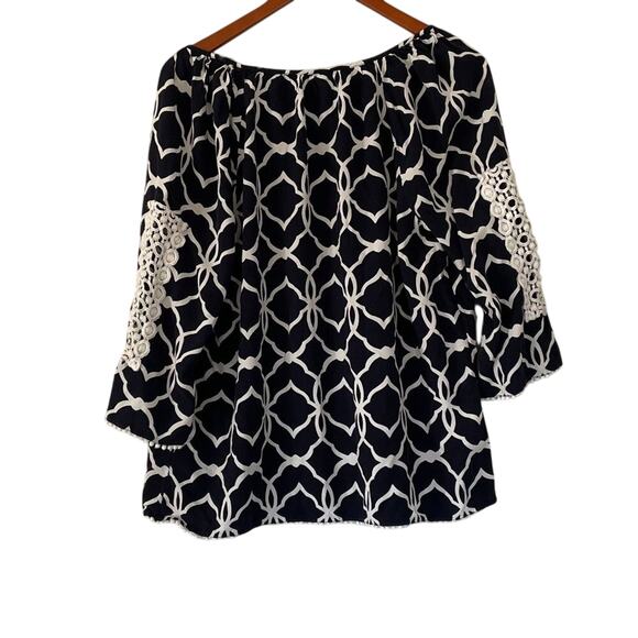 Crown & Ivy Navy, White 3/4 Sleeve Peasant Top, Embroidered, Pom Pom Fringe, XXL - Picture 3 of 12
